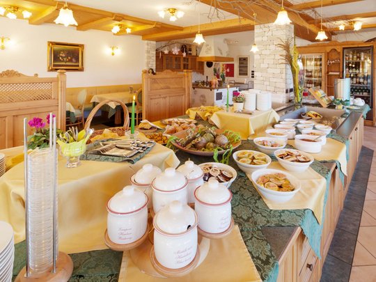 Hotel Antermoia – ein Bergjuwel Hotel Antermoia – ein Bergjuwel